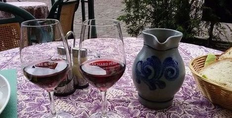 即將爆紅的世界10大最美小鎮,引來5位中國巨星一起開餐館?